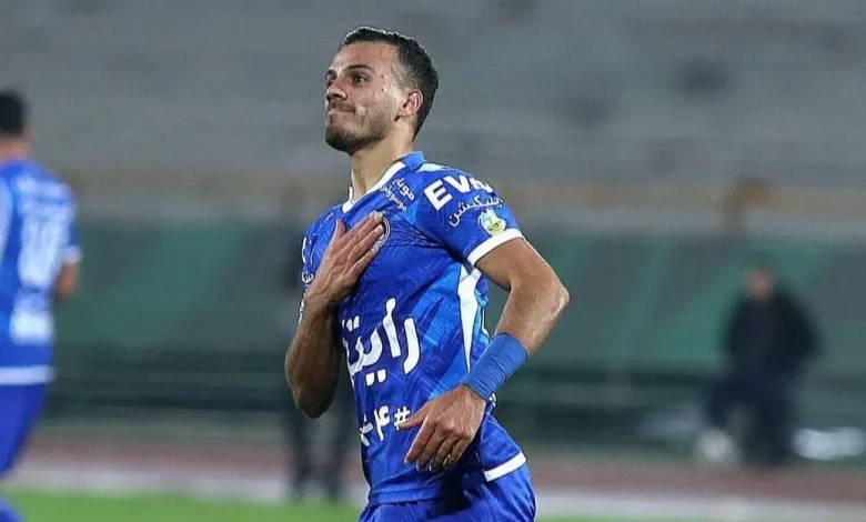 شوک بزرگ در فوتبال ایران: ستاره استقلال در آستانه پیوستن به پرسپولیس!