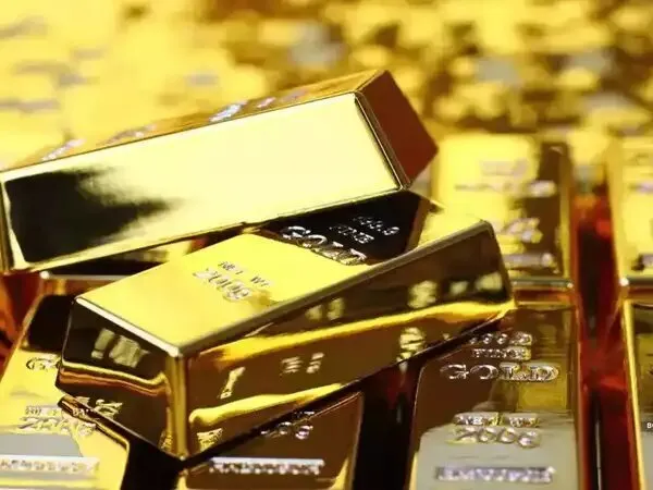 صعود چشمگیر قیمت جهانی طلا؛ نوسانات خیرهکننده در کانال ۴ هزار دلاری!