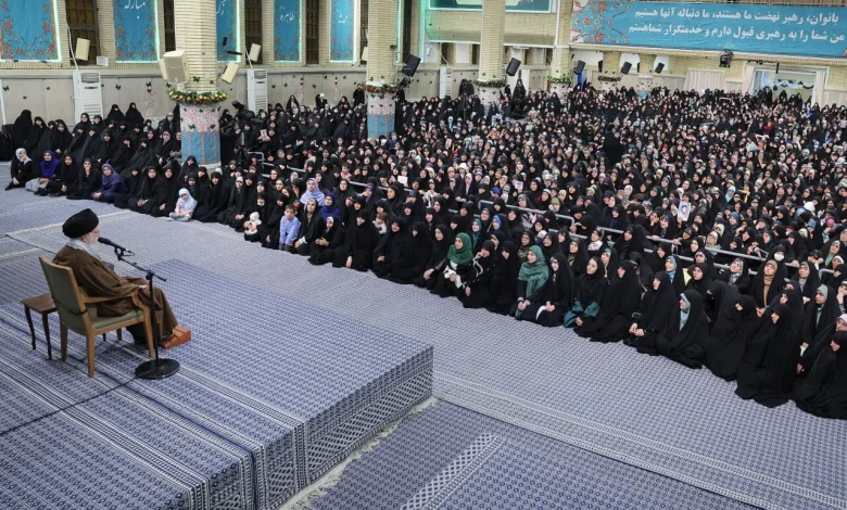 تاکید رهبر انقلاب بر سرمایهگذاری داخلی: راه طلایی مقابله با تحریمها و رونق تولید