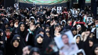 فریادهای لبیک یا حسین (ع) در اربعین حسینی؛ اجتماع پرشور دانشجویان در جوار محل عروج رهبر شهید