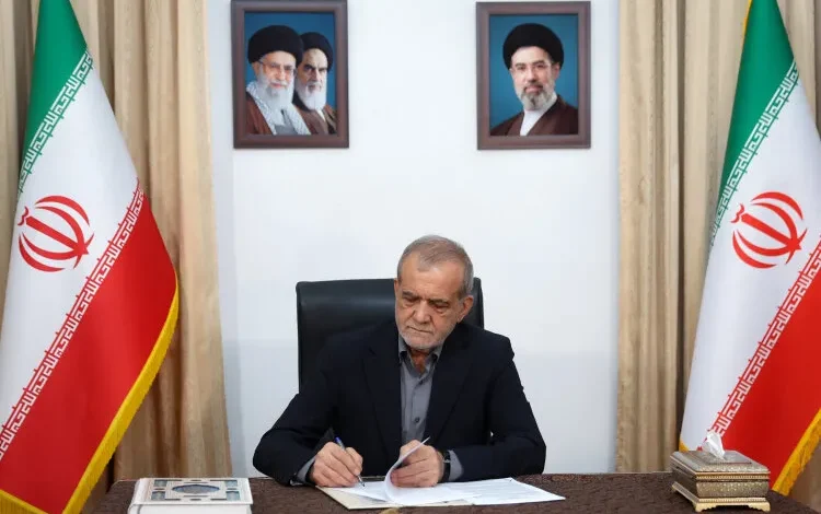 پیام رئیسجمهور پزشکیان به مناسبت بازگشت آزادگان: صبر، همبستگی و امید رمز مقاومت ایران