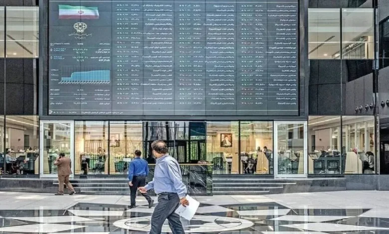 آیا بورس تهران به زودی قله ۶ میلیون واحد را فتح میکند؟ تحلیل کارشناسان از آینده بازار سهام