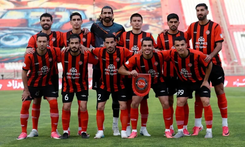 تصویری جالب: جشن آبگوشتی تراکتور پس از برد پرسپولیس!
