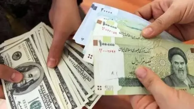 شکست طرح ۵۰۰ میلیون دلاری بانک مرکزی: عرضه انبوه دلار بیمشتری ماند!
