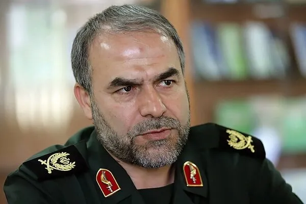 معاون سپاه: دفاع از وطن همهپرسی نمیخواهد؛ پاسخ تند به اظهارات روحانی