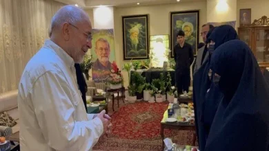 دیدار گرم قالیباف، رئیس مجلس، با خانواده معزز شهید لاریجانی
