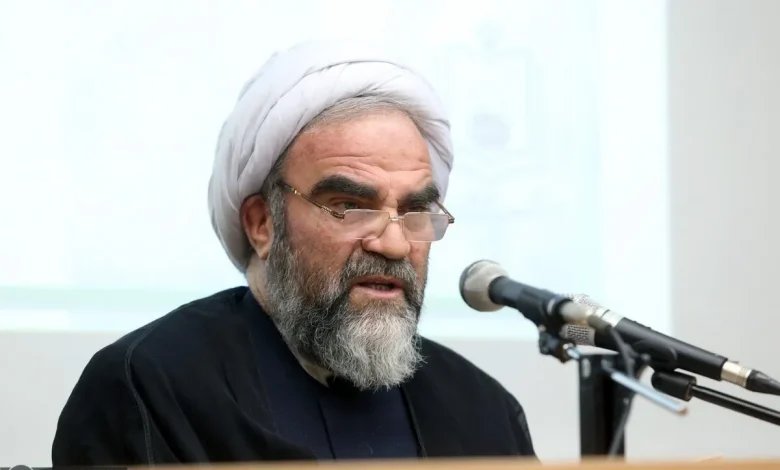 توطئه خطرناک علیه دولت پزشکیان؛ هشدار یک استاد حوزه: تندروها به دنبال شبهکودتا هستند