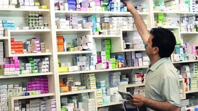 هشدار جدی: بدهی ۸۰ هزار میلیاردی بیمه‌ها، خطر توقف خدمات در داروخانه‌ها!