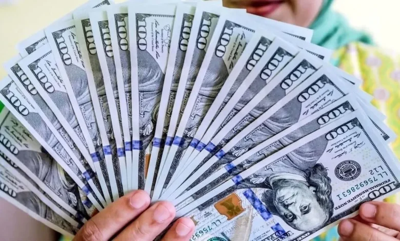 جهش بی‌سابقه قیمت‌ها در بازار ارز: دلار ۲۳۵ هزار تومان، یورو ۲۶۷ هزار تومان در ۵ مهر!