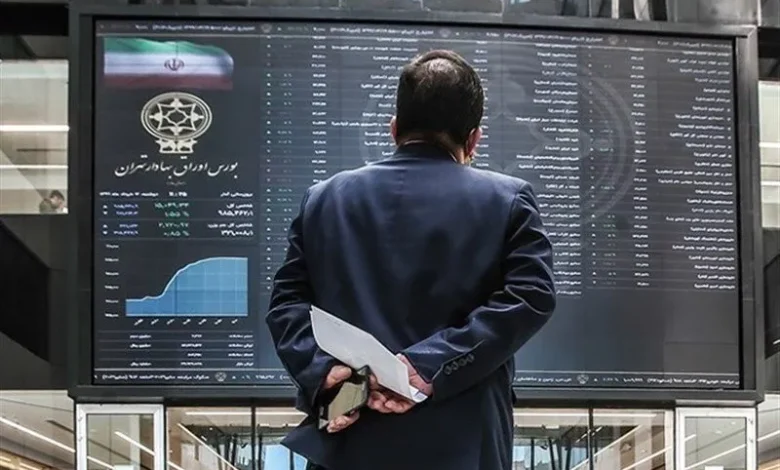 پیشبینی جنجالی کارشناس: بورس در دو سال آینده از دلار جا میماند؟