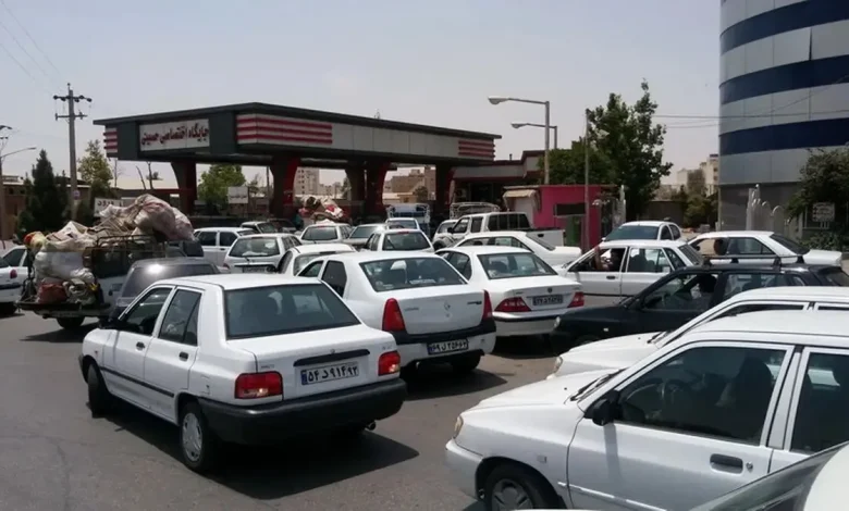 بازی با امنیت روانی جامعه: چرخه بیپایان اعلام و تکذیب خبرهای بنزینی
