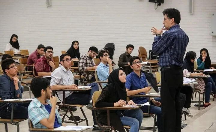 آیا آموزش عالی در آستانه تعلیق است؟ سرنوشت افزایش ۶۰ درصدی حقوق استادان و هشدار کانون صنفی
